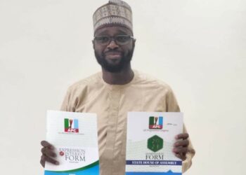 Zakari Kafin-Hausa ya sayi fom din takarar ɗan majalisa a Jigawa