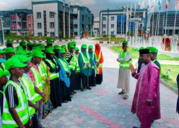 Farfesa Gwarzo yayi wa ma’aikatan jami’ar MAAUN Kano ‘Goma Ta Arziki’