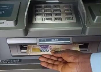 ƘA’IDAR TAƘAITA CIRAR KUƊI DAGA BANKUNA: CBN ya amince a cire N100,000 a kullum, maimakon N20,000 da ake ta ƙorafi