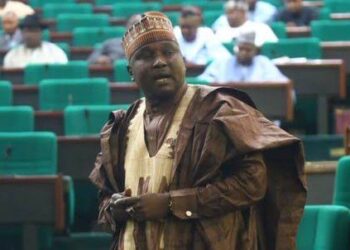 ƘAƘUDUBAR CANJIN KUƊI: Kwamitin Majalisar Tarayya ta raina kwanaki 10 da CBN ya ƙara