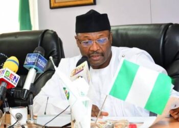 INEC ta gargaɗi PDP ta daina ƙala wa shugaban hukumar sharrin laifin da bai aikata ba