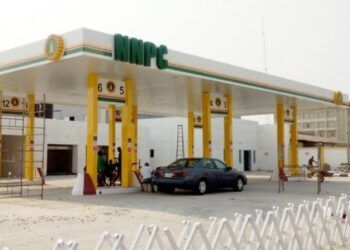 RUFA-RUFA, DA GADA-GADA: Yadda aka sayar da Gidajen Man NNPC 550 a asirce, kowa ya ja baki ya yi shiru