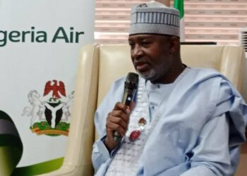 FALLASA RUFA-RUFAR HADI SIRIKA: Majalisar Tarayya ta nemi Gwamnatin Tarayya ta dakatar da Nigeria Air
