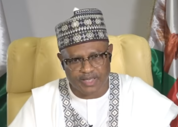 Ban taɓa amincewa da a rika aika wa mutane kuɗi  da sunan tallafi ba,  walle-walle ce kawai – Uba Sani