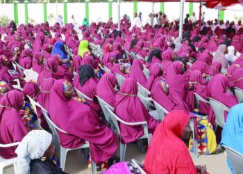 AUREN MATA 1800 A KANO: Duk mijin da ya sake matar sa haka kawai zai biya gwamnati kuɗin da ta kashe masa – Daurawa