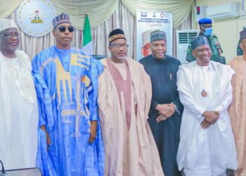 Masu riƙe da sarautun gargajiya da shugabannin yankunan karkara ke mara wa ‘yan bindiga baya – Gwamnonin Arewa maso Gabas