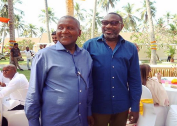 DA KUƊI AKE NEMAN KUƊI: Otedola ya mallaki hannayen jari na Naira biliyan 6 a Kamfanin Simintin Ɗangote