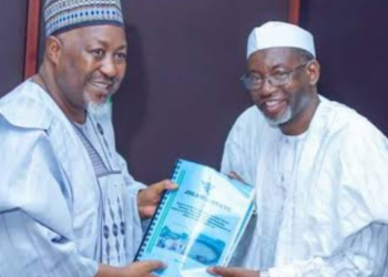 ƘADDAMAR DA GININ GIDAJE 1,500 A JIGAWA: Tun farko na faɗa maku zaɓen Gwamna Namadi ba zaɓen-tumun-dare ba ne – Badaru