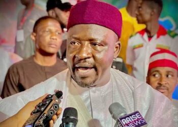 Ba mu yarda da maida ofisoshin CBN da FAAN, Legas ba, hakan tuggu ce ake kitsa wa don gurgunta Arewa’ – Sanatocin Arewa