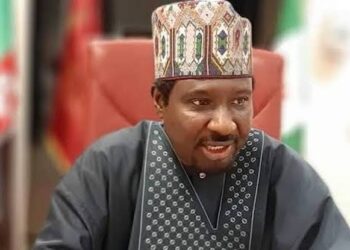 LAMUNIN NAIRA TIRILIYAN 30 DAGA CBN: Majalisar Dattawa ta kafa kwamitin binciken gwamnatin Buhari