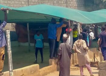 Ƴancanji sun gamu da fushin mahukunta a Abuja, an rusa shaguna da rumfunansu a Zone 4