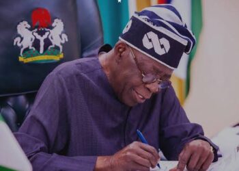 HAJJI 2024: Yadda Gwamnatin Tarayya, Kano, Bauchi, Kogi, Kebbi, Osun suka tallafa wa maniyyata da cikon kuɗin Hajjin bana