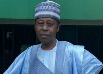 KOMAI YA YI FARKO ZAI YI ƘARSHE: Farouk Lawan da ya sha ɗauri na shekaru 5 a gidan yari ya shaƙi iskar Ƴanci