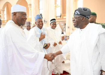 Atiku da Tinubu sun haɗu a wurin ɗaurin auren ɗiyar Goje a Abuja