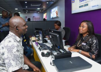Shugabannin Bankin FCMB sun gudanar da gawar kai tsaye da Kwastomominsa, domin inganta muamularsa da su