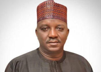 Yadda tsohon minista Mamman ya dumbuzi naira miliyan 20 ya biya ɗakin Otel cikin kuɗin gina tashar Mambila
