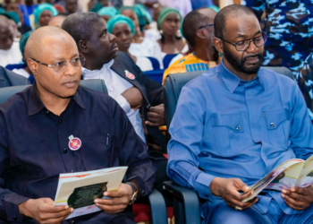 HADIN KAI: Yadda Uba Sani  ya burge a Cocin ECWA dake Narayi yayin halartar bikin ‘Kirismas Karol’