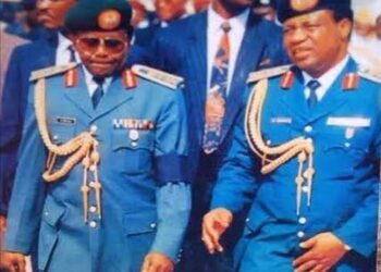 Yadda littafin tarihin Babangida ya jawo na kamu da son karanta tarihin Abacha domin yanke hukunci kan dambarwar 12 ga watan Yulin 1993, Daga Anas Musa
