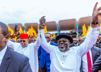 Shettima ya yi wa Okowa da gwamna Oborevwori wankan shiga APC