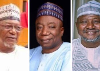 IN BA KA YI BAN WURI: Sanatocin Kebbi kaf dinsu sun fice daga PDP, sun tsunduma jirgin Tinubu APC