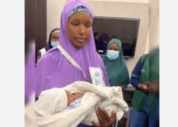 HAIHUWA A MAKKA: Ba a bin birgewa bane yadda wata Hajiya ‘yar Zamfara ta tsallake matakun gwaji a jihar, ta  yi wa NAHCON Basaja, ta haihu a Madina, Daga Hafsat Yunus