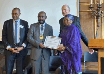 Jami’ar Cité Universitaire de Paris dake Faransa ta karrama farfesa Gwarzo kan kawo cigaba a fannin ilimin a Afirka da duniya