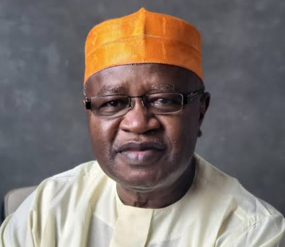 Ladan Salihu, da ya sauya sheka daga PDP zuwa ADC, ya gargaɗi Tinubu ...