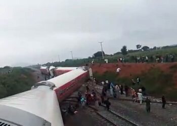 Yadda jirgin kasa daga Abuja-Kaduna ya yi ƙuliƙulin kubura ya kife maƙil da fasinjoji a gaba da Jere