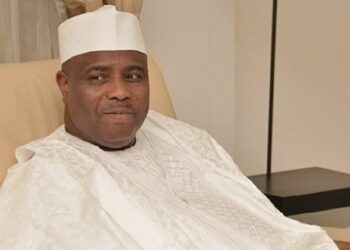 Tambuwal ya faɗa komar EFCC, ya na tsare a hukumar bisa zargin cire kuɗi ta haramtacciyar hanya har naira biliyan 186