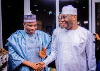 Ana amfani da EFCC ne wajen tursasa wa ‘yan adawa komawa APC – martanin Atiku kan tsare Tambuwal