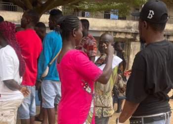 ZABEN ANAMBRA: ‘Iya Kudin Ka, Iya Shagalinka – ‘Yan takara sun koka kan yadda a ake rige-rigen siyan kuriu