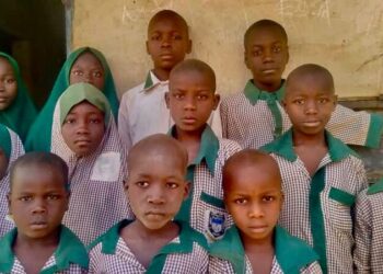 Makarantar Ibra Foundation ta mika godiyarta ga Farfesa Adamu Gwarzo kan ɗaukar nauyin ɗalibai marayu 12 a Borno