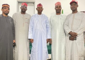 BA KARE BIN DAMO: Gwamnan Kano ya samu goyon bayan ‘yan majalisa sama da Kwankwaso a ƙoƙarinsa na “tsayawa da ƙafarsa”