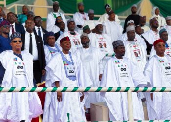 SINGA: Gwamnatin Tarayya da Gwamnonin APC sun bayar da Naira Biliyan 8, yayin da Shettima ya yi wa gwamna Yusuf wankan shiga APC