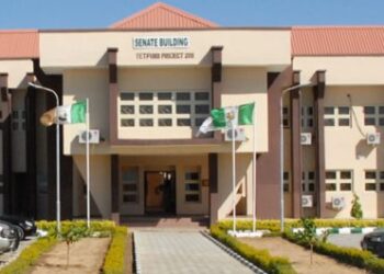 EFCC ta gurfanar da tsohon shugaban jami’an Dutsinma a kotu kan zargin cin hanci na Naira miliyan 19.7