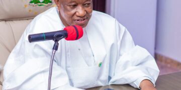 Barazanar tsige mataimakin gwamnan Kano na ƙara ƙarfi bayan watsi da buƙatarsa da kotu ta yi