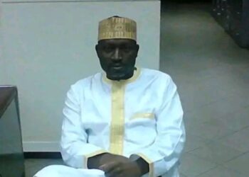 ‘Kai ma kana ɗanɗana irin abinda kuka yi wa wasu a lokacin mulkin Buhari yanzu’ – Shaguɓen Sowore ga Malami a kotu