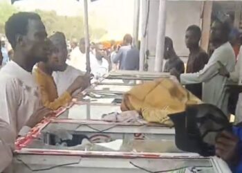 Yadda Ƴan daba suka far wa Ƴan kasuwar wayar Farm Centre da sara da sata a Kano