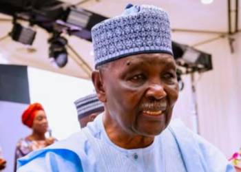 Yadda wasu na kusa da ni su biyu suka ci amanata wajen kifar da gwamnatina — Gowon