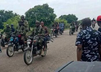 Ba ‘yan bindiga ba ne mahaya baburan da aka gani a bidiyo, ‘yan bijilanti da mafaraunta ne – In ji Rundunar ‘yan sanda