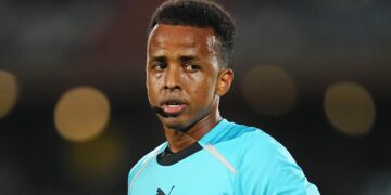 Amurka ta haramta wa alƙalin wasa, Omar Artan, ɗan ƙasar Somaliya izinin shiga ƙasar domin bura gasar cin kofin duniya –  FIFA