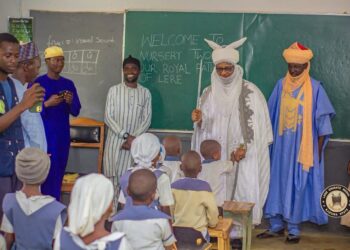 Sarkin Lere ya kai ziyara makarantu, ya jaddada aniyar bunƙasa ilimi yayin da al’umma suka yaba da salon jagorancinsa