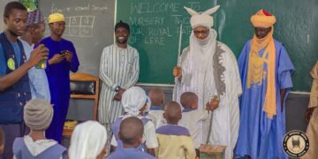 Sarkin Lere ya kai ziyara makarantu, ya jaddada aniyar bunƙasa ilimi yayin da al’umma suka yaba da salon jagorancinsa