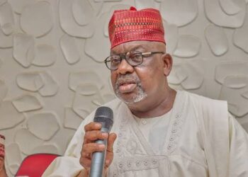 Sanata Rufa’i Hanga, ya fara shirin ficewa daga NDC, ya soki takarar Obi/Kwankwaso a 2027