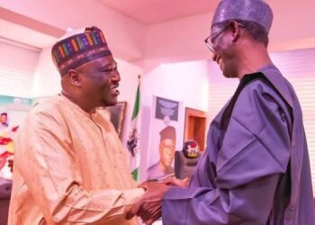 Ribadu da gwamna Fintiri sun buƙaci gwamnatocin tarayya da jiha su haɗa kai wajen kawar da matsalar tsaro