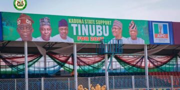 TINUBU 2027: Allunan hotunan Tinubu sun karaɗe titunan Kaduna a yayin da al’umma ke kokawa da matsalar tsaro da tsadar rayuwa